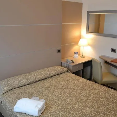 Tiffany Hotel 3*