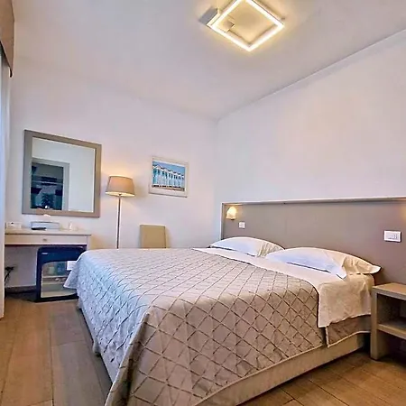 Hotell Tiffany 3*