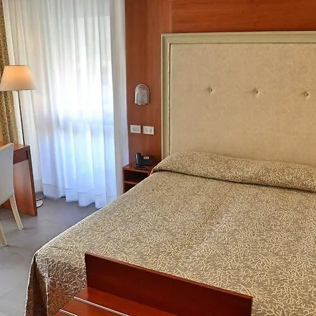 Tiffany Hotell Marina di Massa